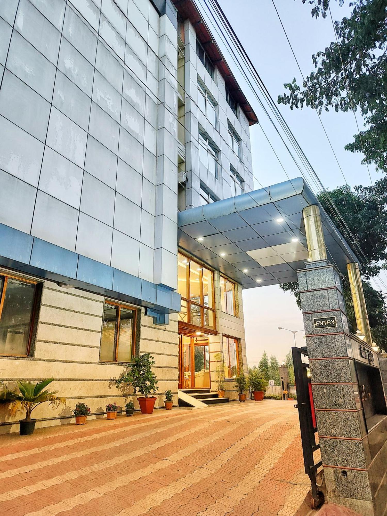 Hotel Presidency Kempegowda International Airport Bangalore Devanahalli Exteriér fotografie